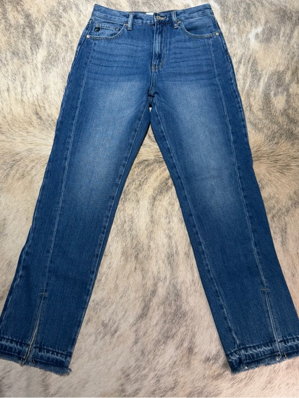 Kancan Split Hem Jeans Size 3/25 Medium Wash High Rise Straight Raw Hem